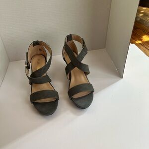 Dream Pairs Grey Strappy Wedge Sandals